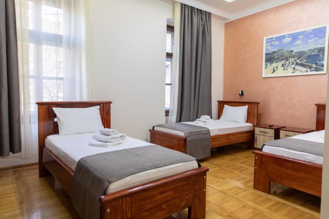 Hotel Kutko Панчево Екстер'єр фото