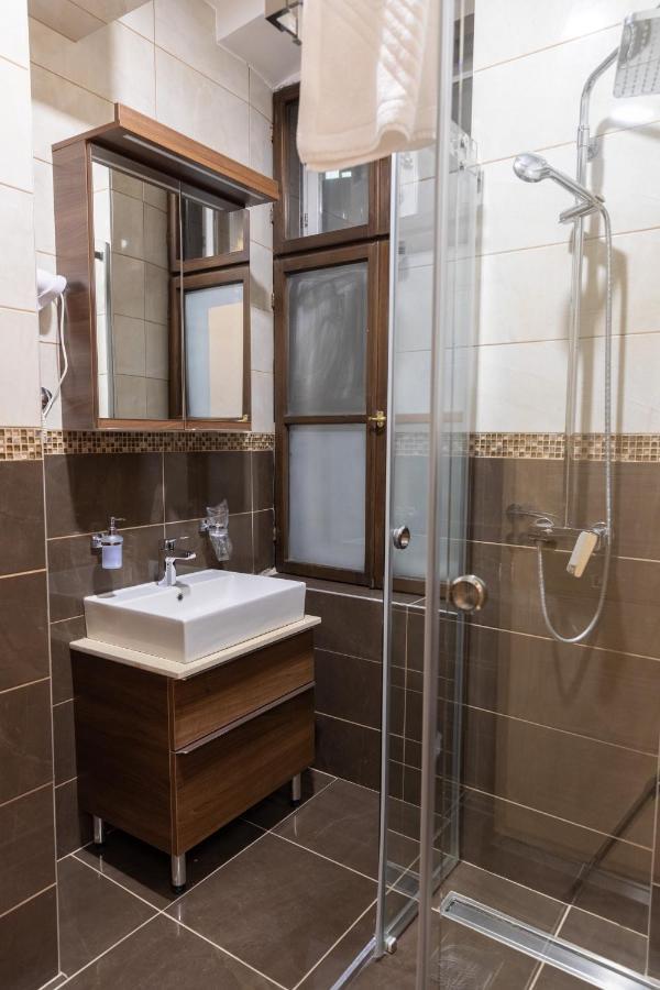 Hotel Kutko Панчево Екстер'єр фото
